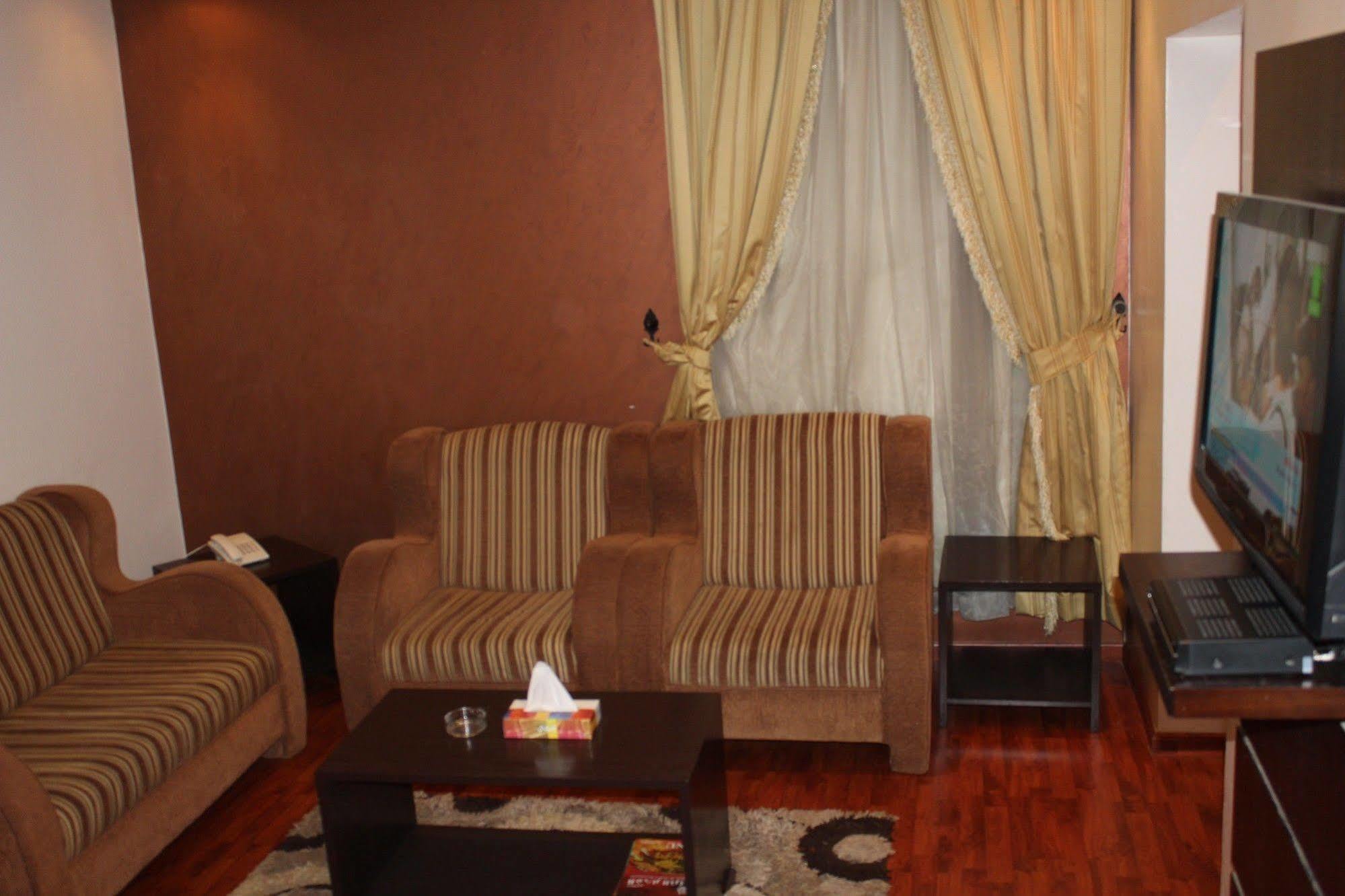 Merfal Hotel Apartments Al Taawan Эр-Рияд Экстерьер фото